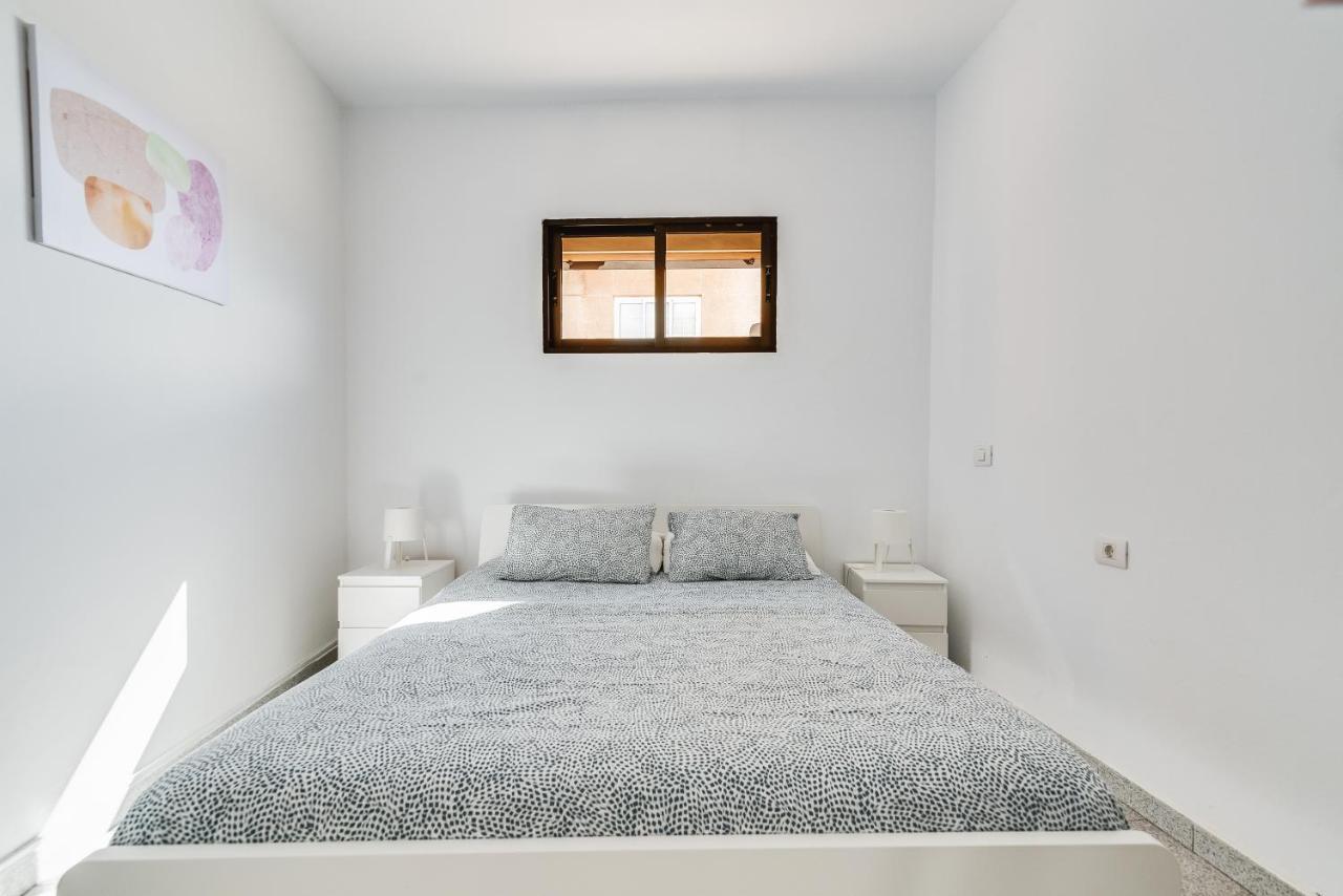 Home2Book Lovely Beachfront Apt Arinaga Green Exteriör bild